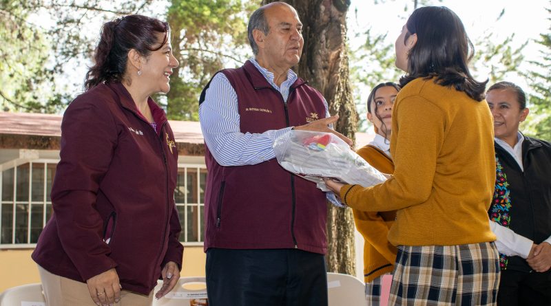 SEPH alista entrega de útiles, uniformes y calzado gratuito para estudiantes de nivel básico SEPH alista entrega de útiles, uniformes y calzado gratuito para estudiantes de nivel básico